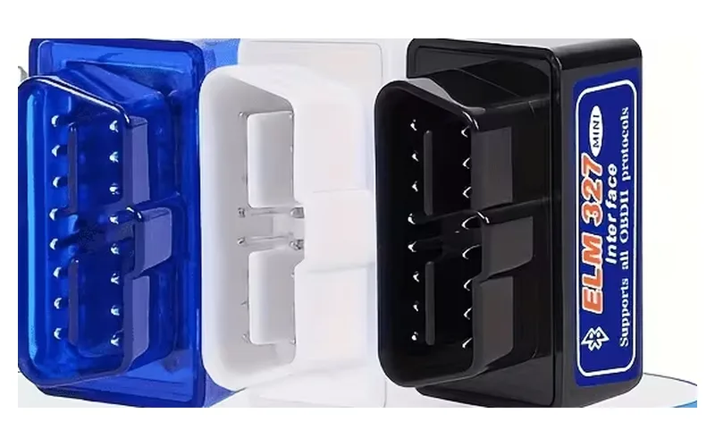 Adaptador OBD2 ELM327 Bluetooth en sus tres colores: azul, blanco y negro